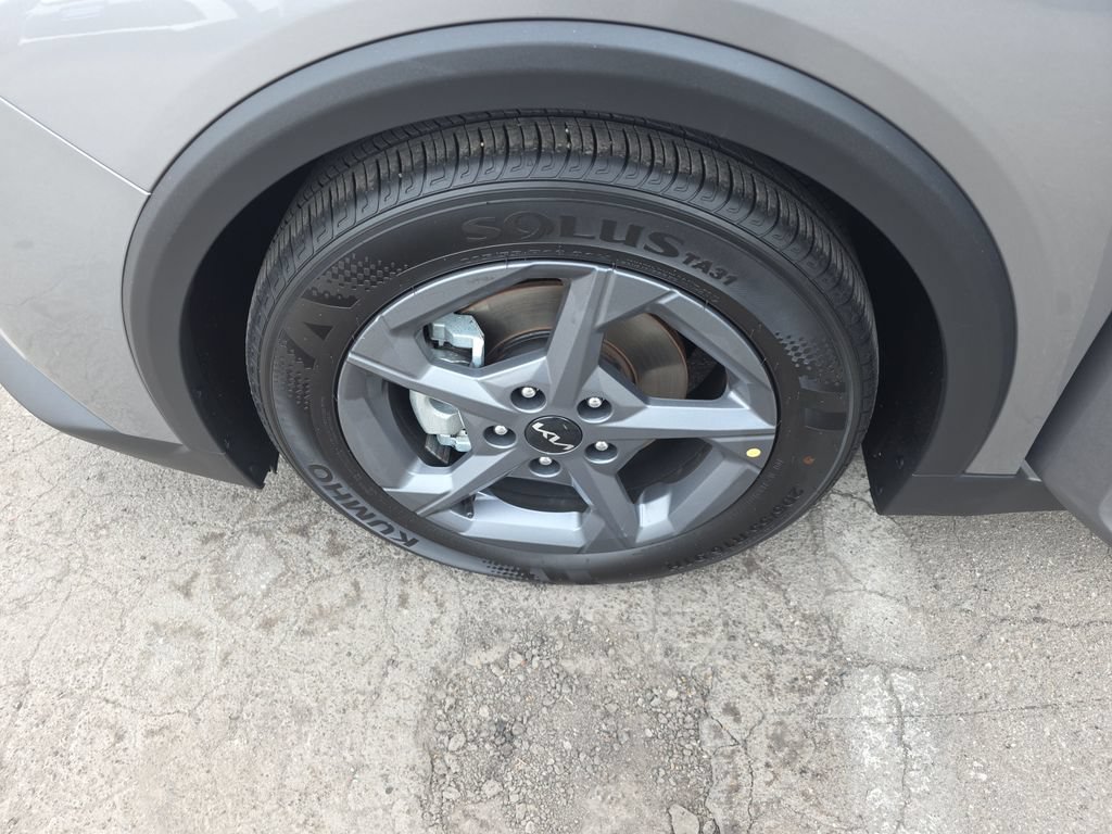 Used 2025 Kia K4 FWD image 24