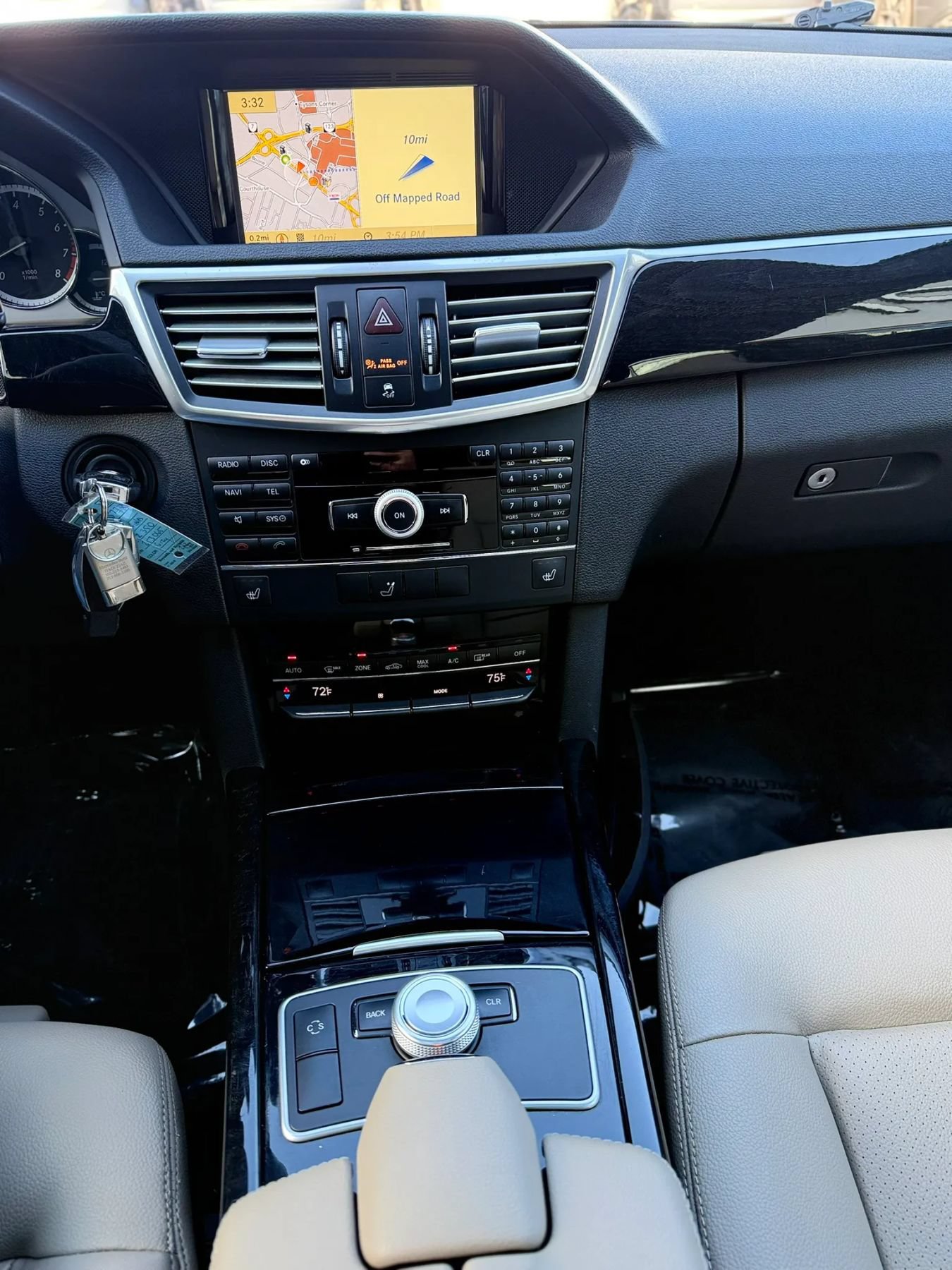 Used 2011 Mercedes-Benz E 350 4MATIC Wagon image 21