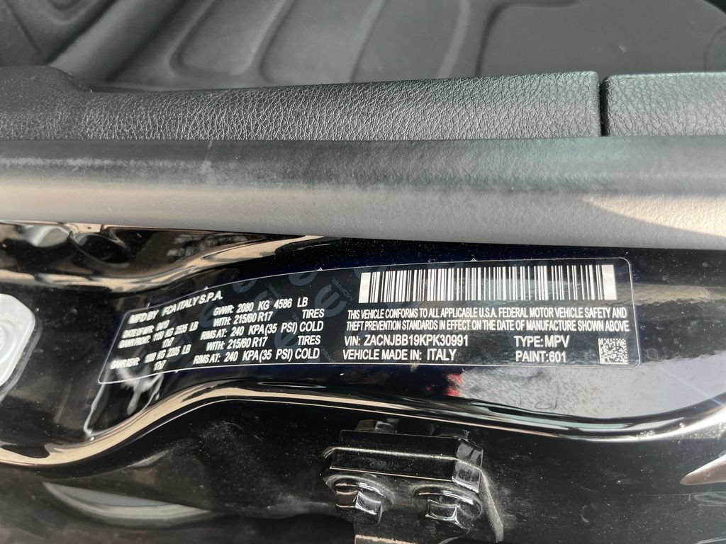 Used 2019 Jeep Renegade Latitude w/ Cold Weather Group AWD/4WD image 30
