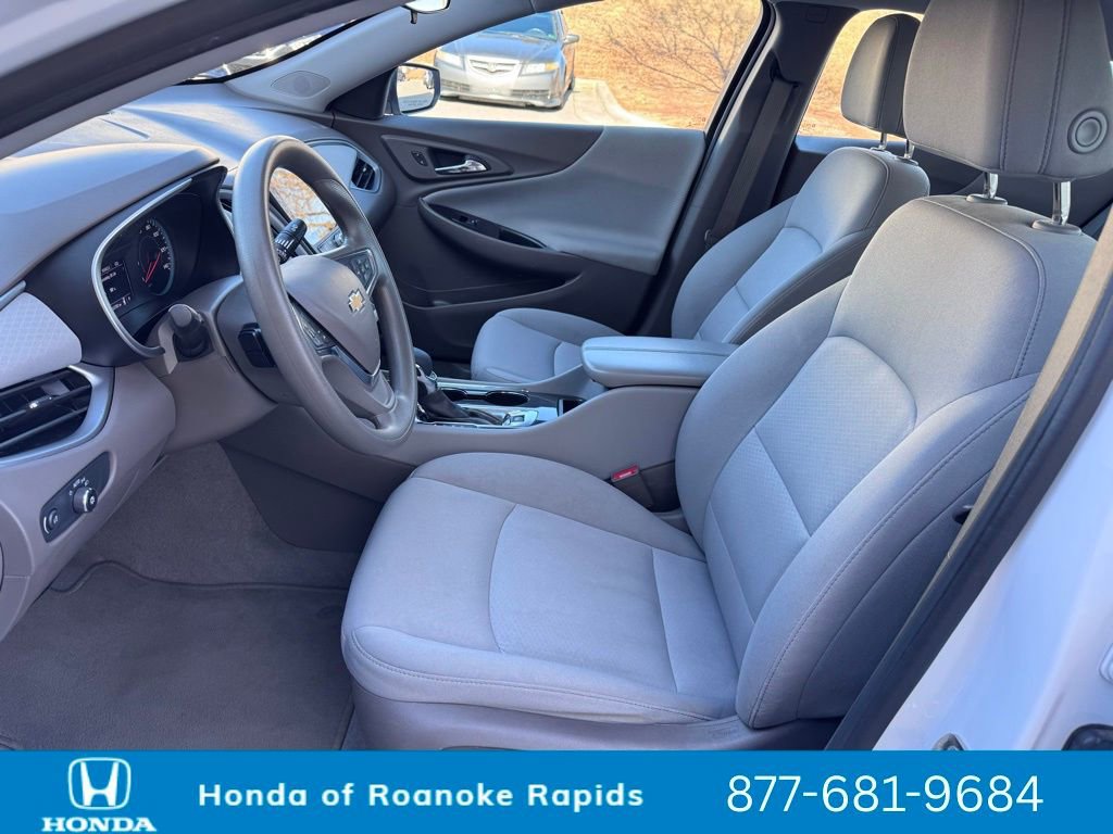 Used 2024 Chevrolet Malibu LT image 9