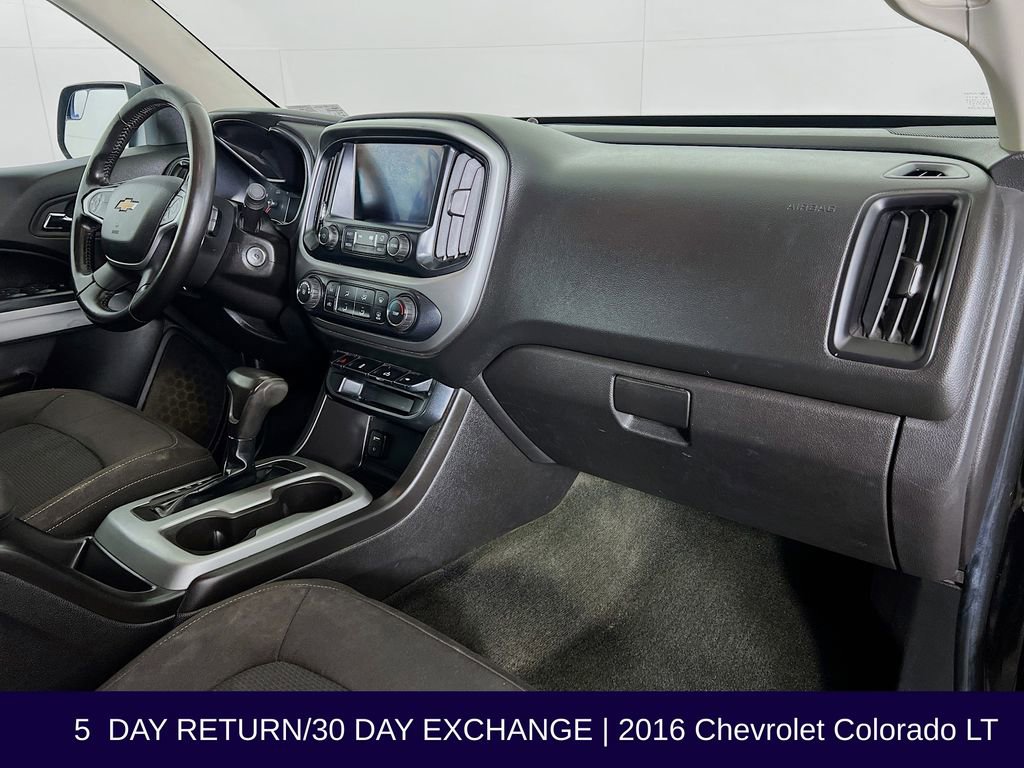 Used 2016 Chevrolet Colorado LT w/ Midnight Edition AWD/4WD image 31