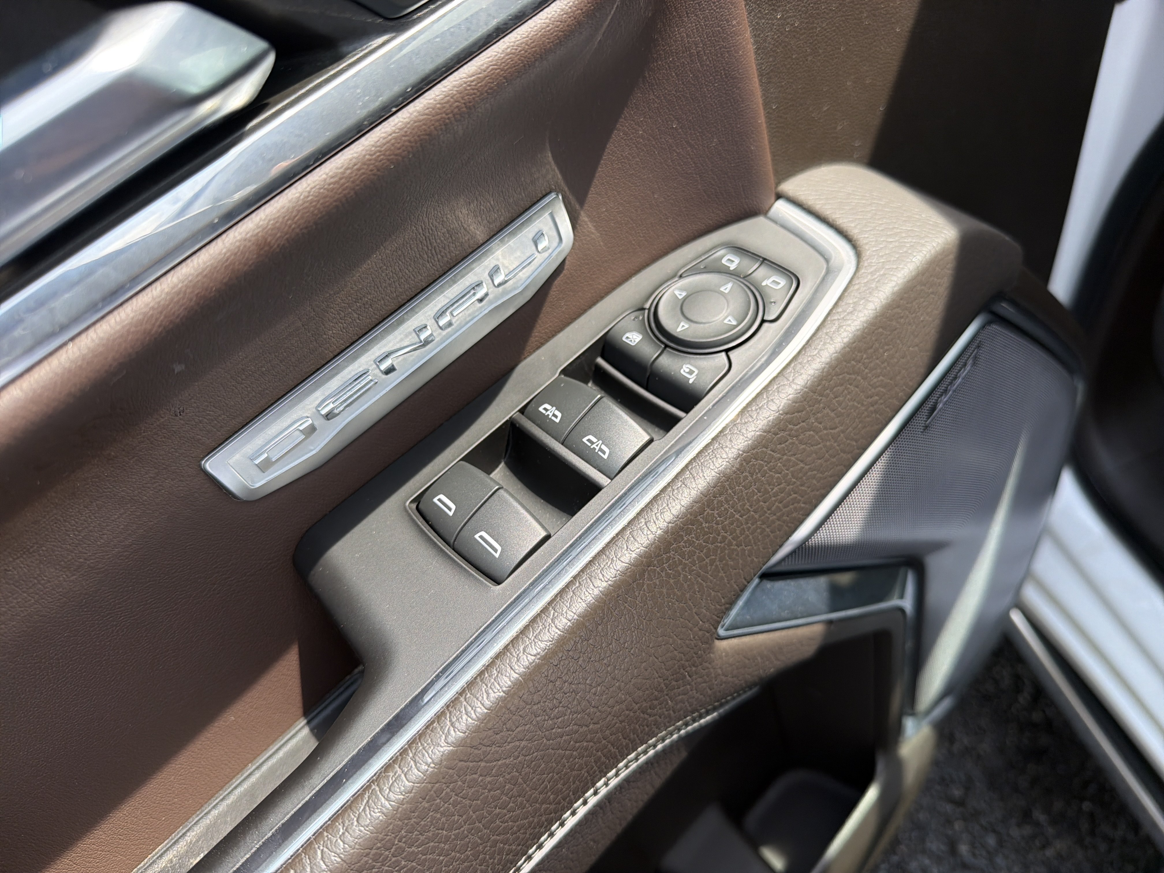Used 2023 GMC Sierra 1500 Denali AWD/4WD image 15