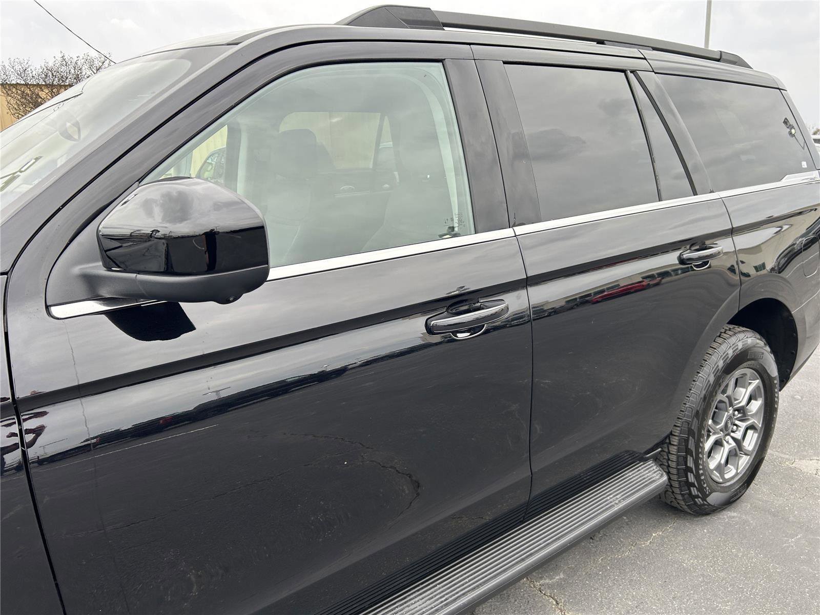 Certified 2025 Ford Expedition Active image 28