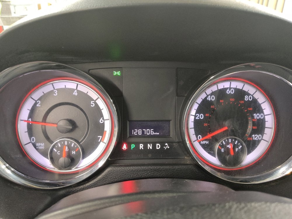 Used 2020 Dodge Grand Caravan SXT image 23