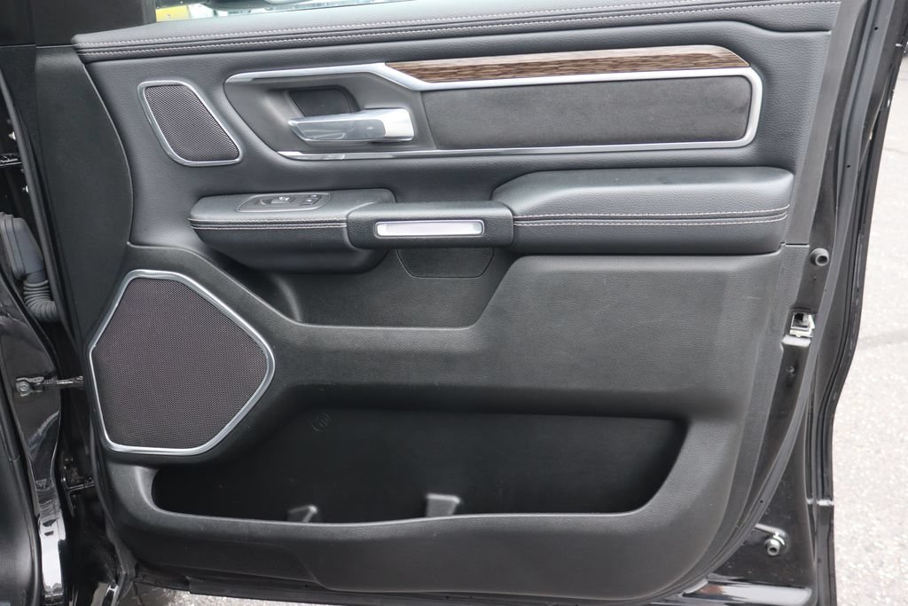 Used 2019 RAM 1500 Laramie AWD/4WD image 33