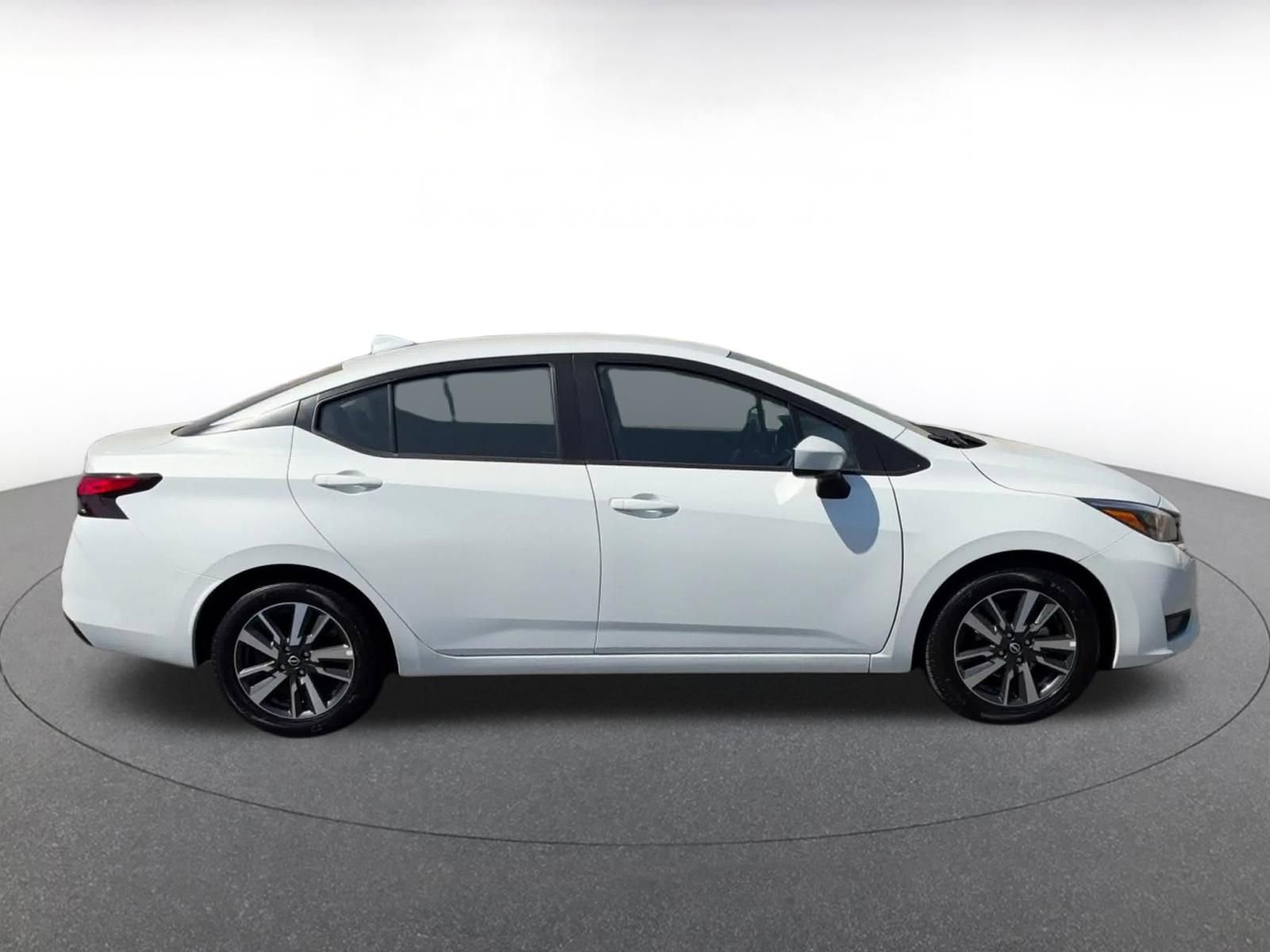 Used 2025 Nissan Versa SV image 16