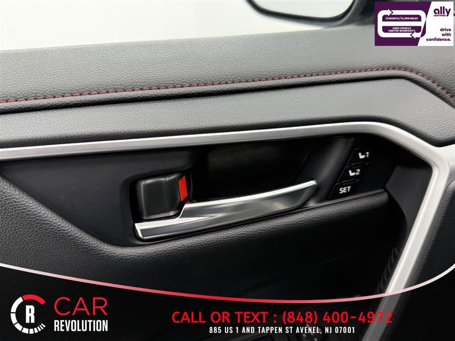Used 2022 Toyota RAV4 XSE w/ Premium Package image 30