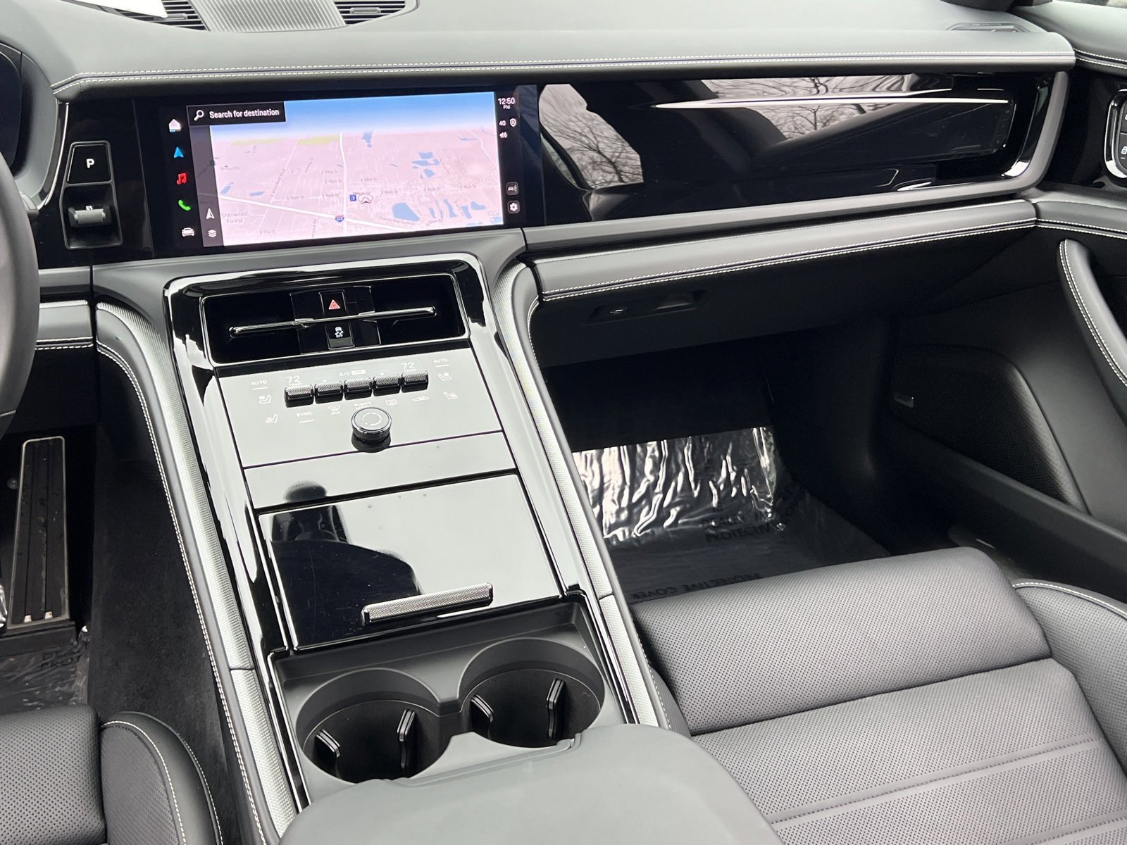 Certified 2025 Porsche Panamera 4 image 25