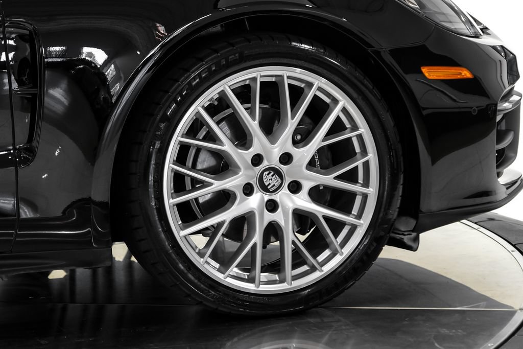 Used 2022 Porsche Panamera 4 AWD/4WD image 62