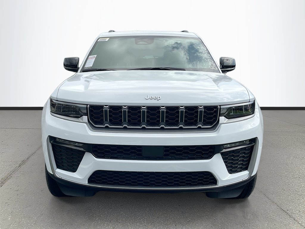New 2026 Jeep Grand Cherokee L Limited w/ Trailer Tow Package RWD image 2