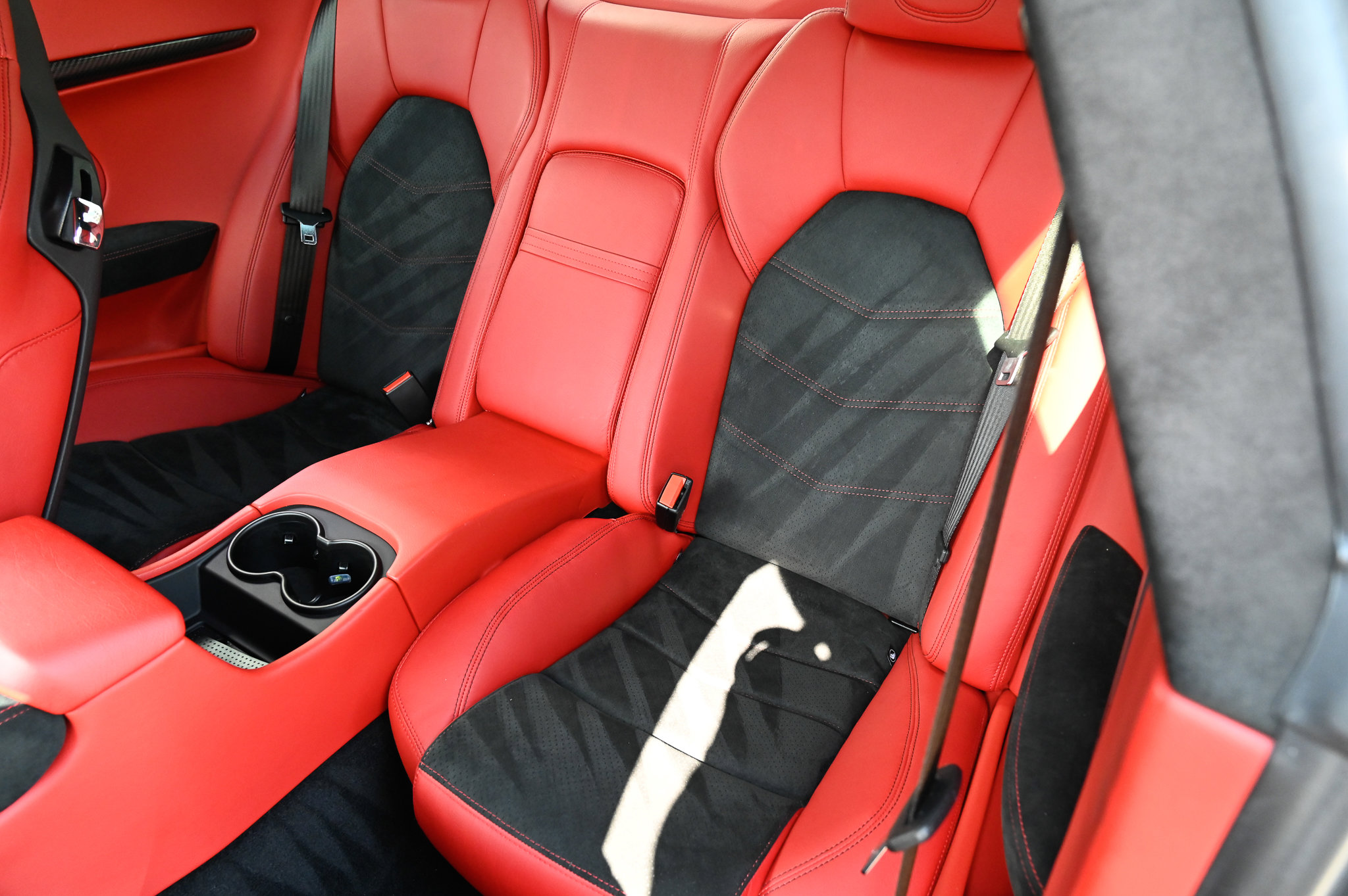 Used 2017 Maserati GranTurismo MC image 33