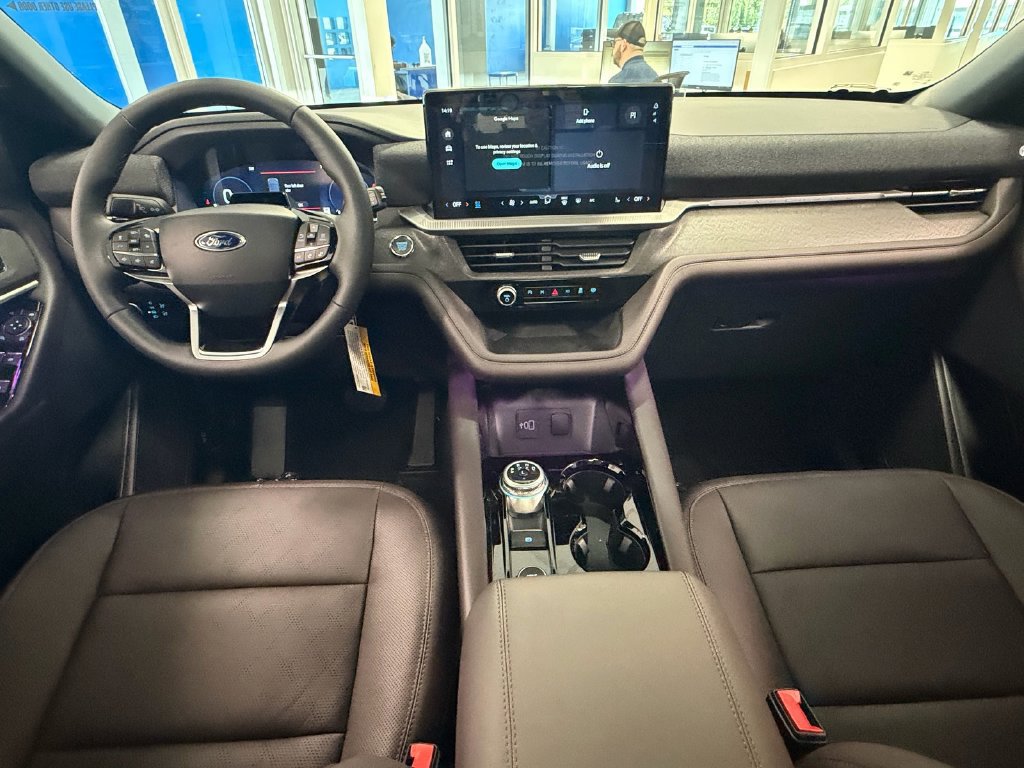 New 2026 Ford Explorer Platinum RWD image 13