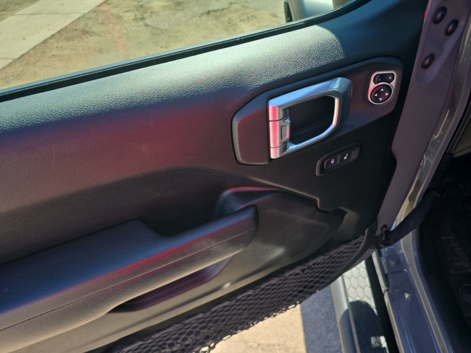 Used 2022 Jeep Wrangler Sport AWD/4WD image 11