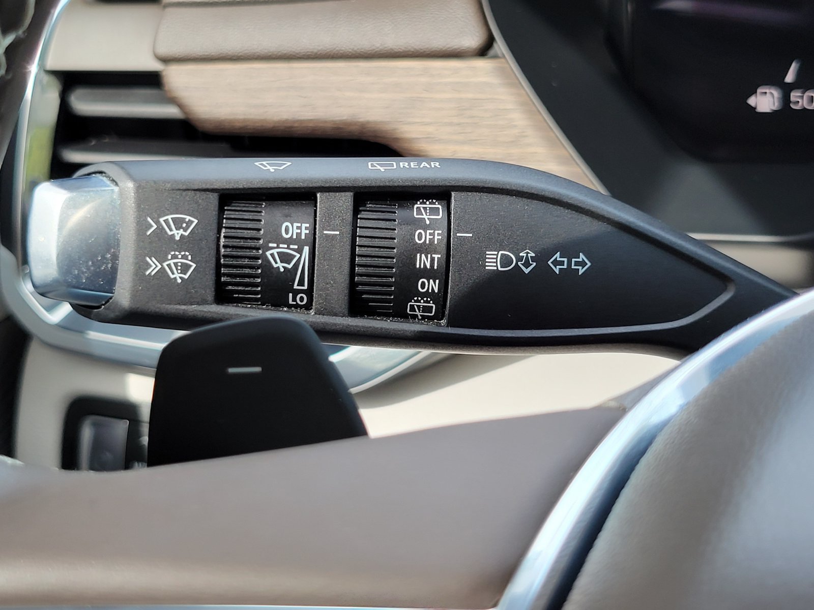 Used 2024 GMC Acadia Denali w/ Super Cruise Package AWD/4WD image 18