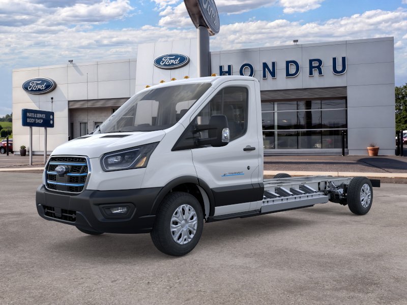 New 2025 Ford E-Transit RWD image 1