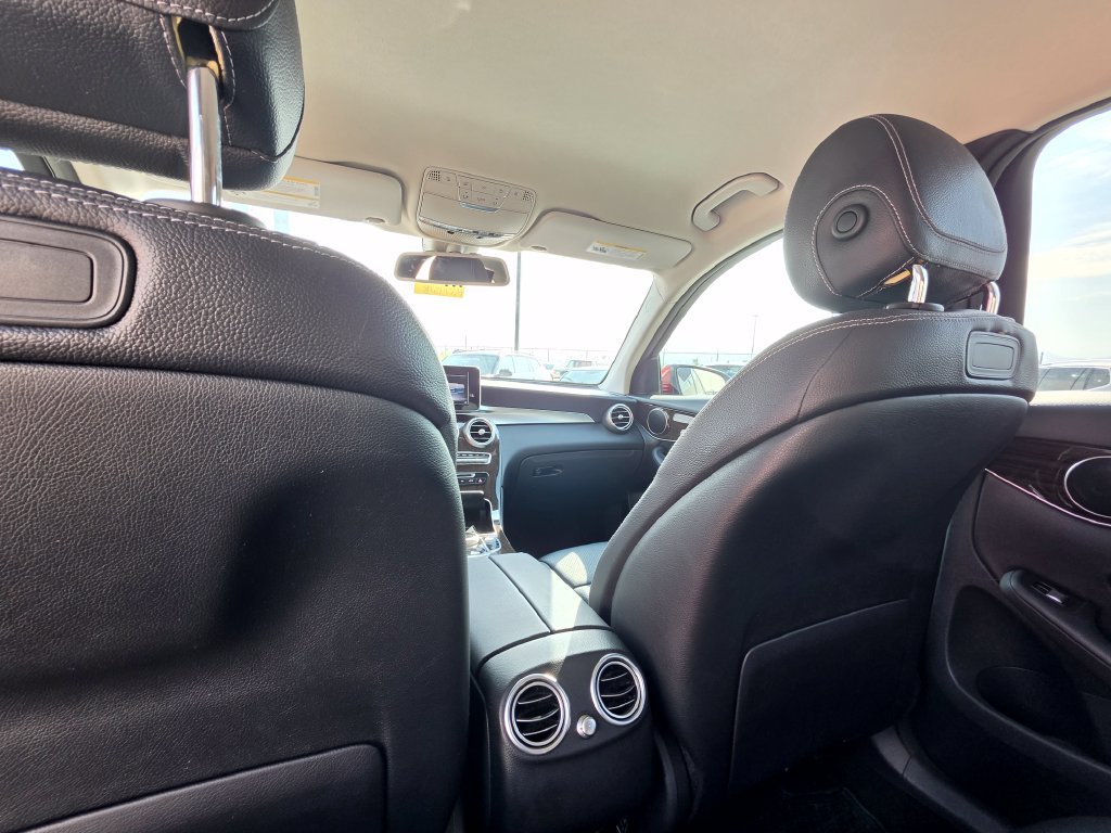 Used 2019 Mercedes-Benz GLC 300 image 13