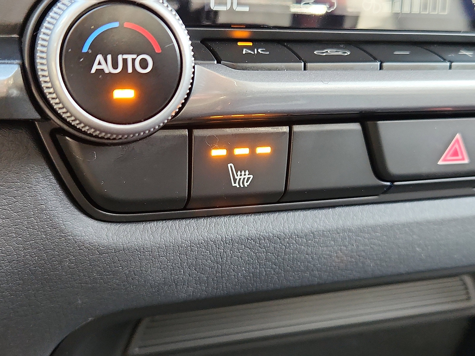 New 2026 MAZDA CX-30 AWD 2.5 S w/ Select Sport Pkg image 17