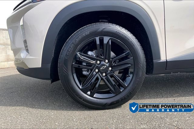 New 2026 Chevrolet Trax ACTIV w/ Driver Confidence Package FWD image 13