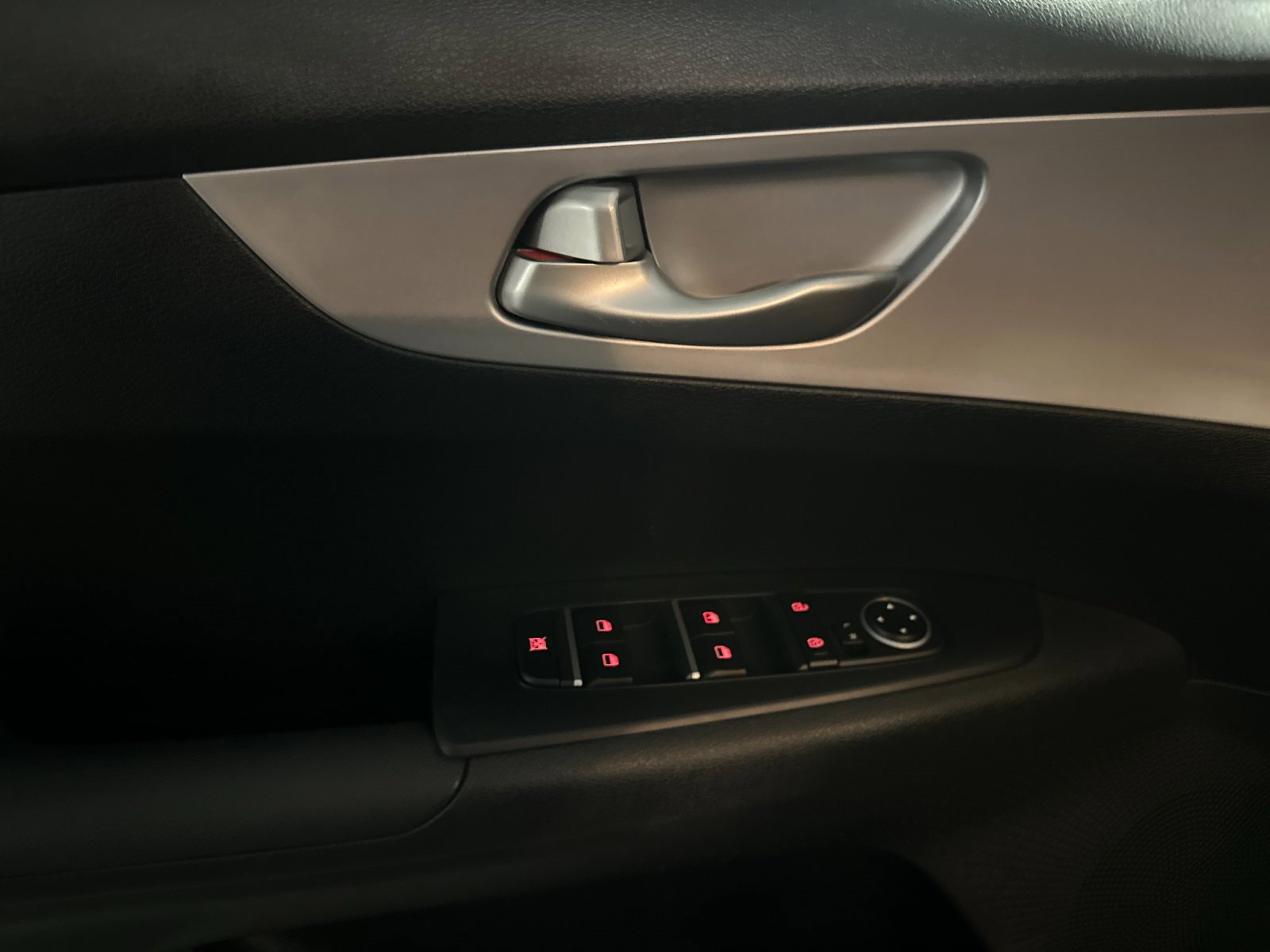 Used 2023 Kia Forte LXS w/ LXS Technology Package image 10