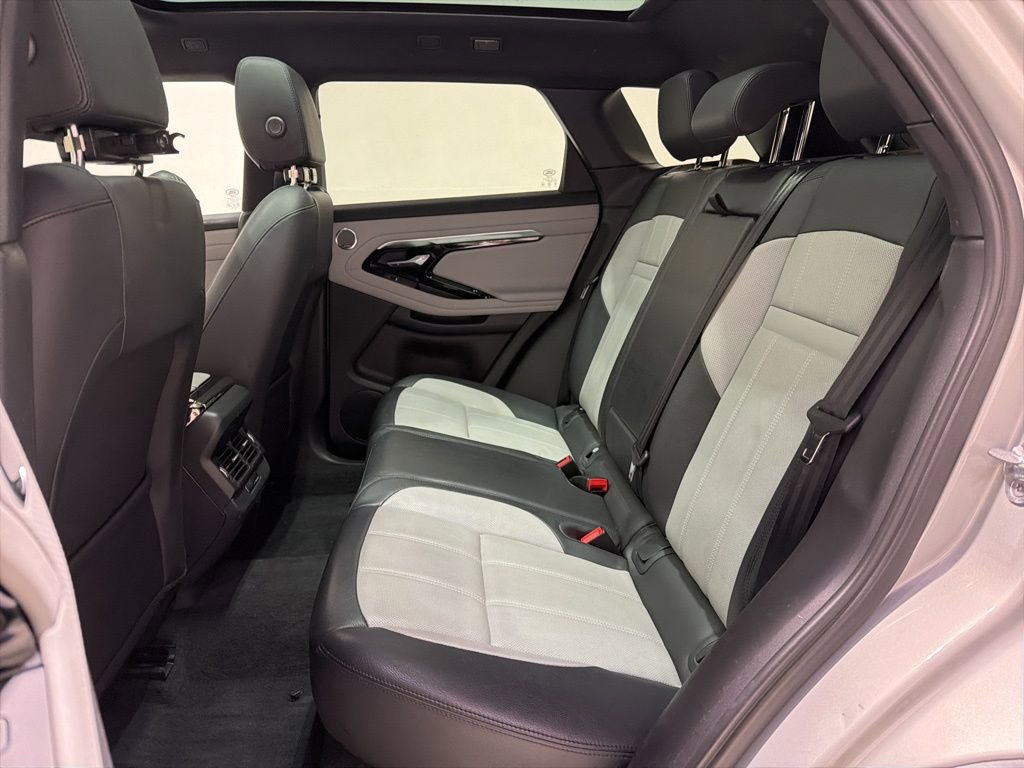 Used 2022 Land Rover Range Rover Evoque R-Dynamic S image 26