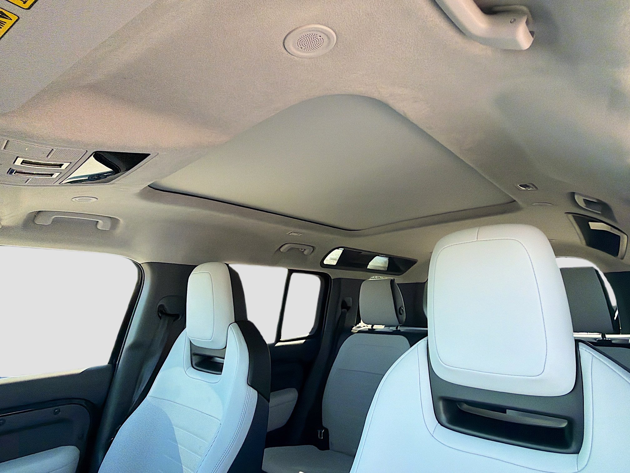 New 2026 Land Rover Defender 110 OCTA image 27