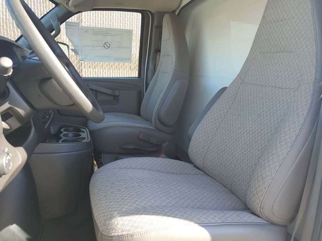 New 2025 Chevrolet Express 3500 w/ Power Convenience Package image 12