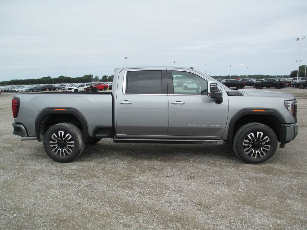New 2026 GMC Sierra 2500 Denali Ultimate AWD/4WD image 3