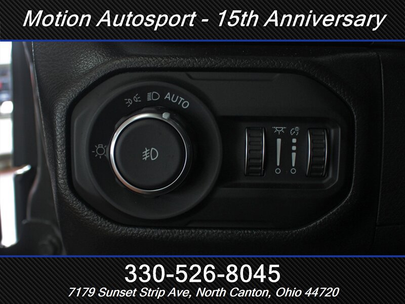 Used 2022 Jeep Wrangler Unlimited Sahara AWD/4WD image 19