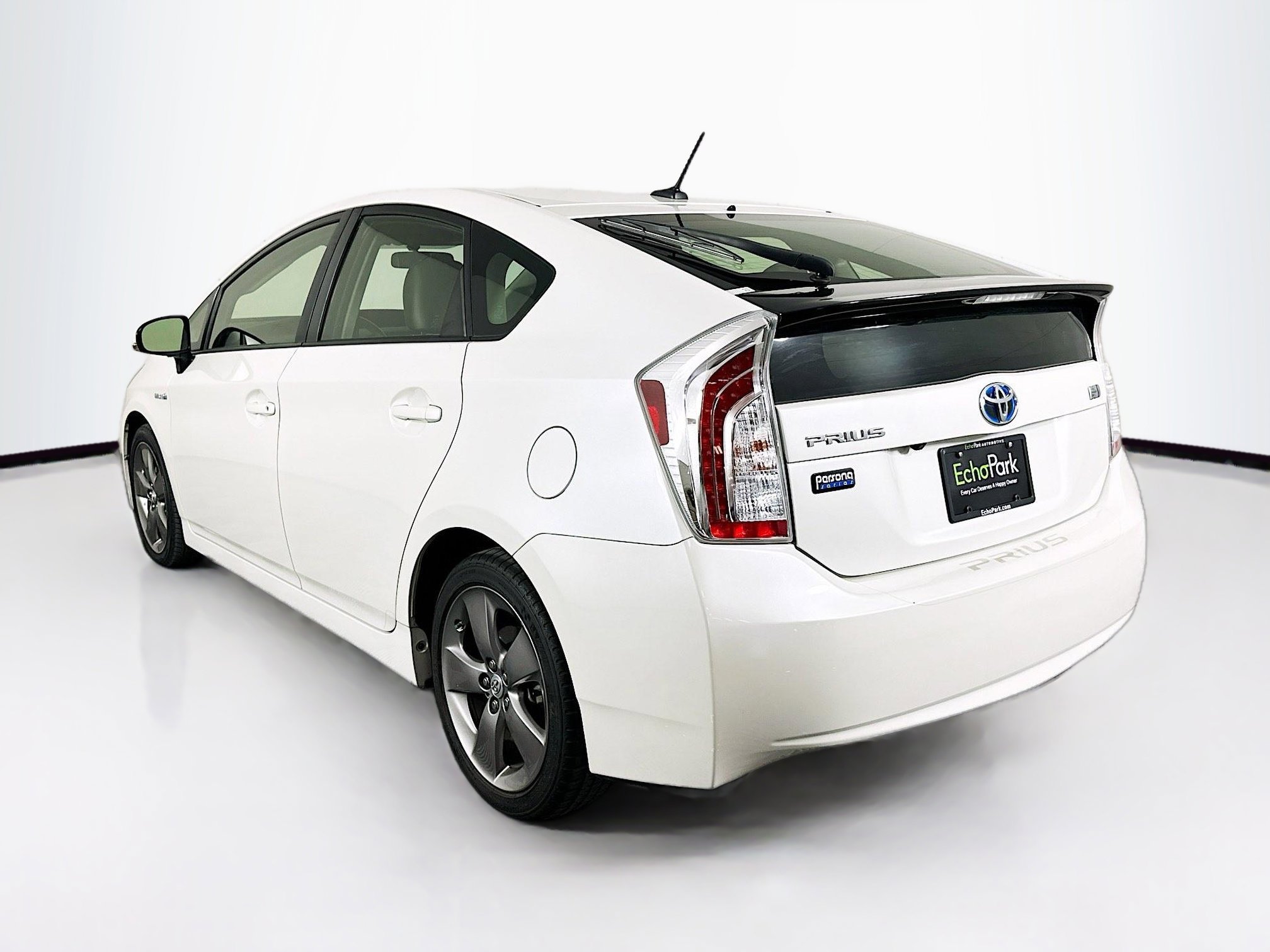 Used 2015 Toyota Prius Persona Series FWD image 5