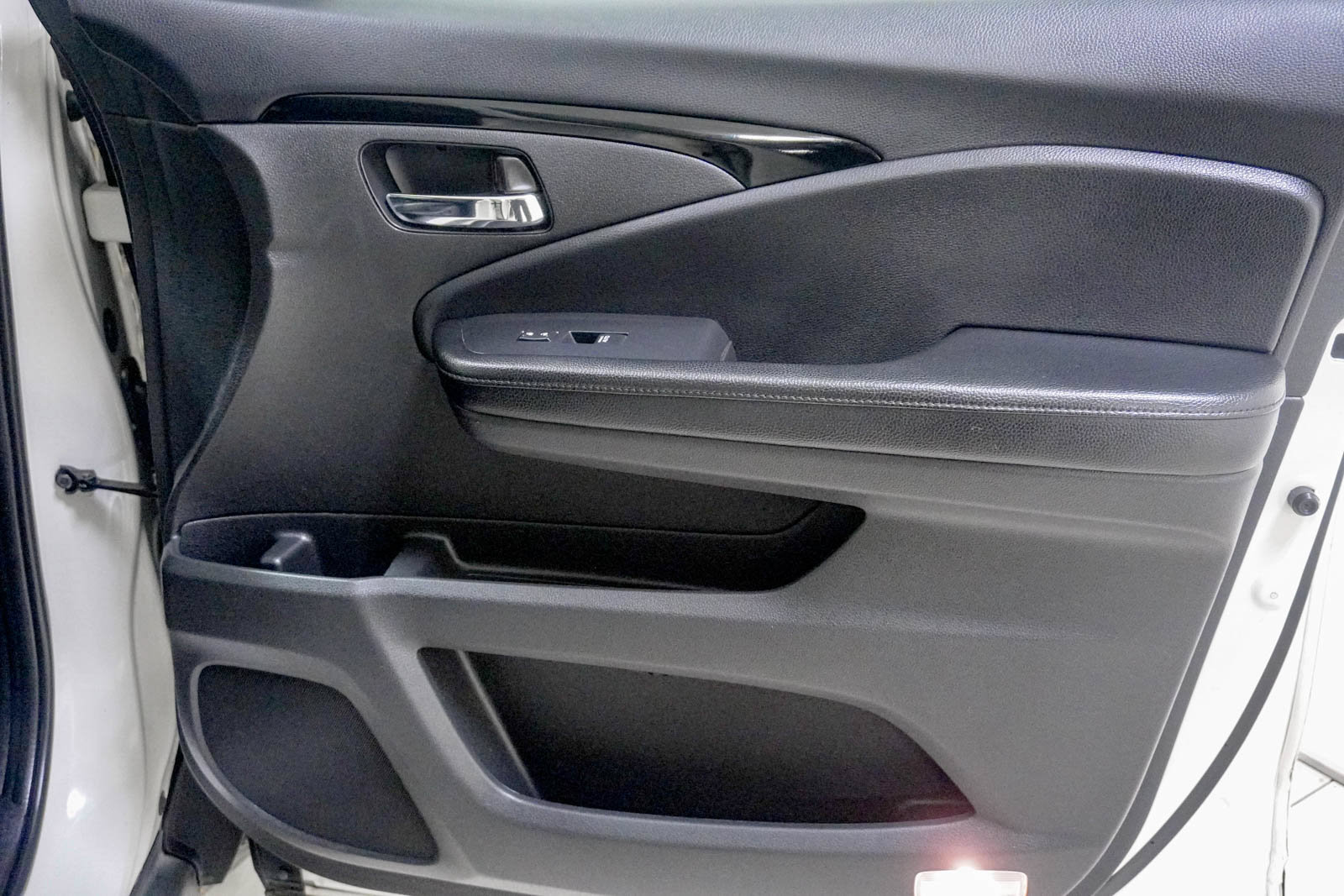 Used 2019 Honda Pilot Touring image 33