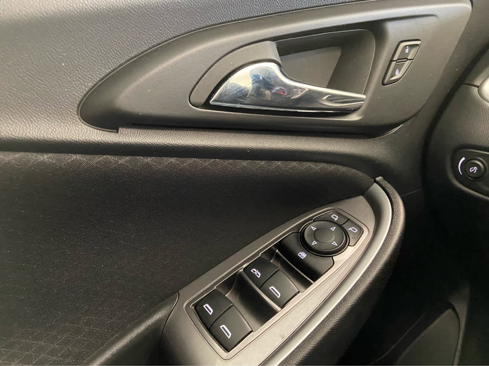 Used 2024 Chevrolet Malibu LT image 32