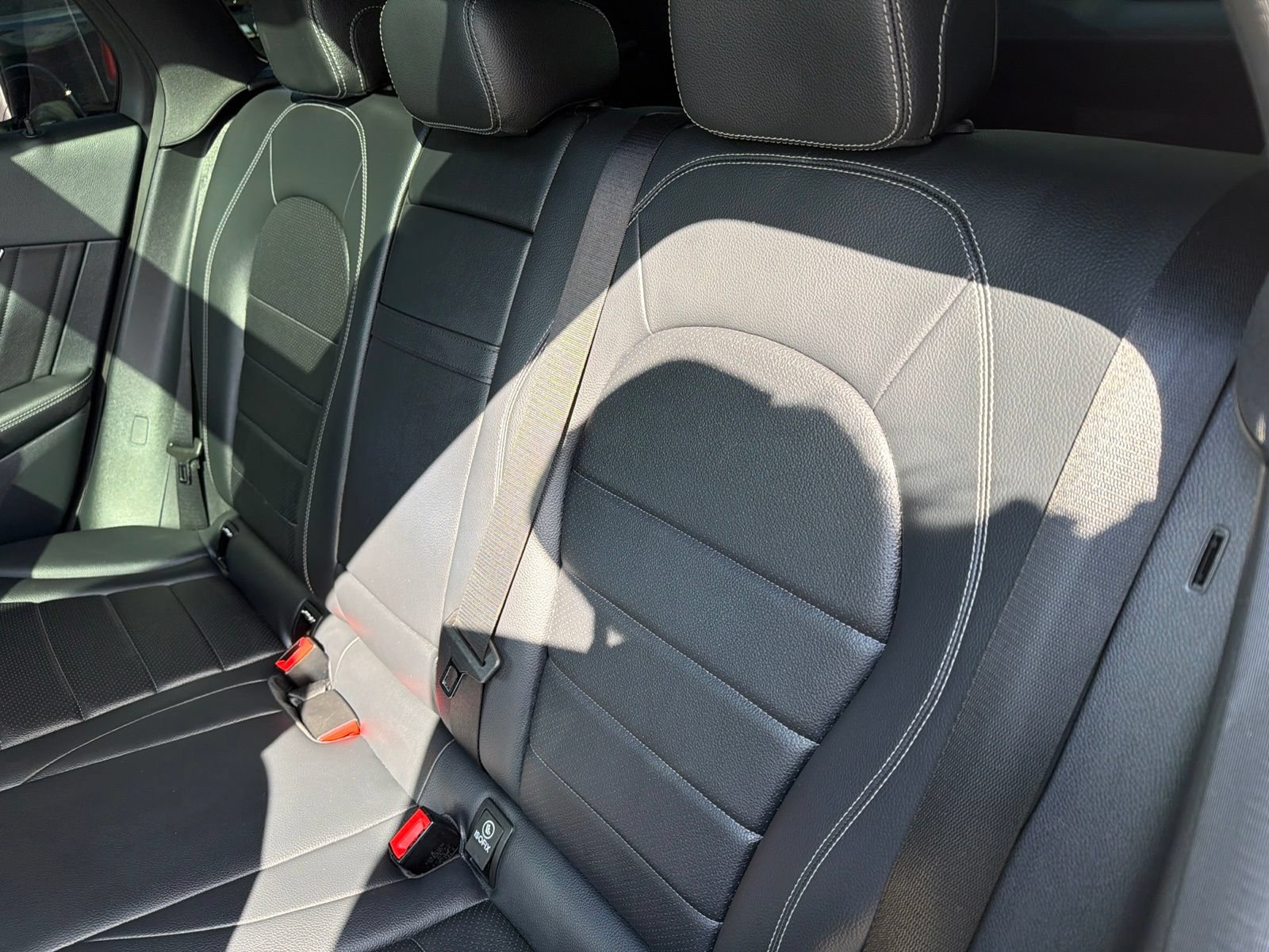 Used 2022 Mercedes-Benz GLC 300 image 19