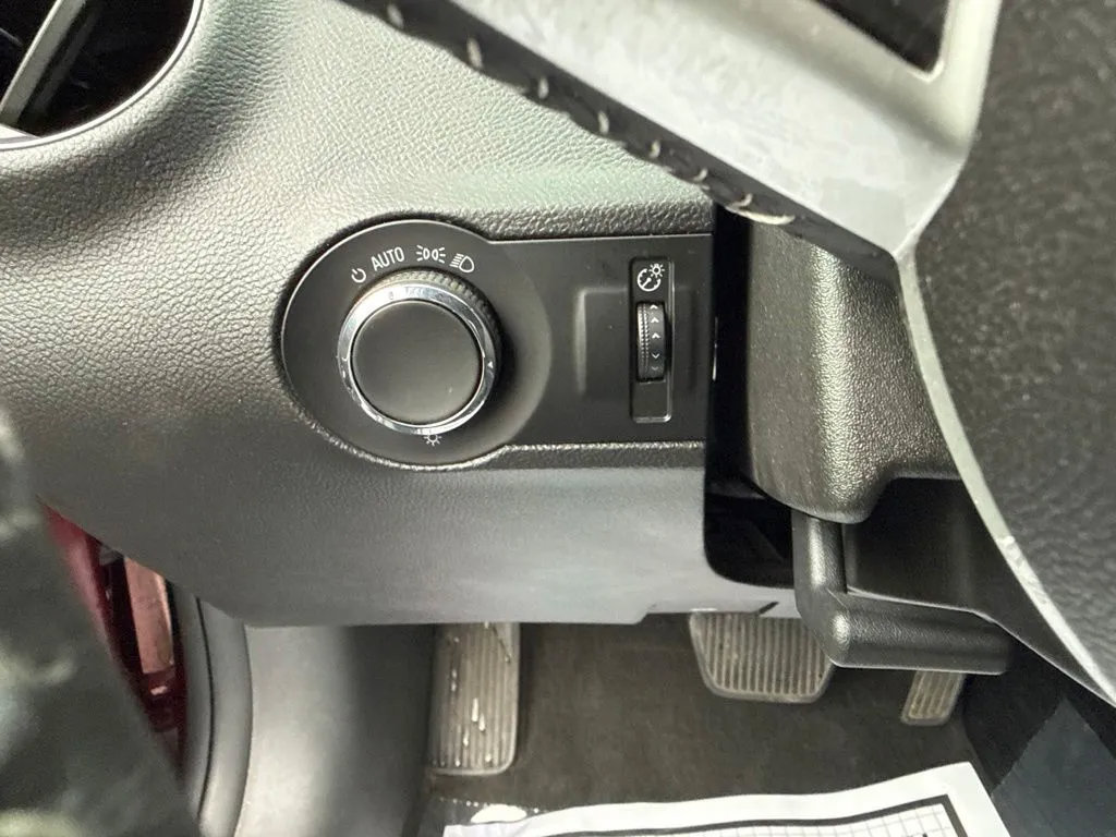 Used 2011 Chevrolet Camaro SS w/ RS Package RWD image 21