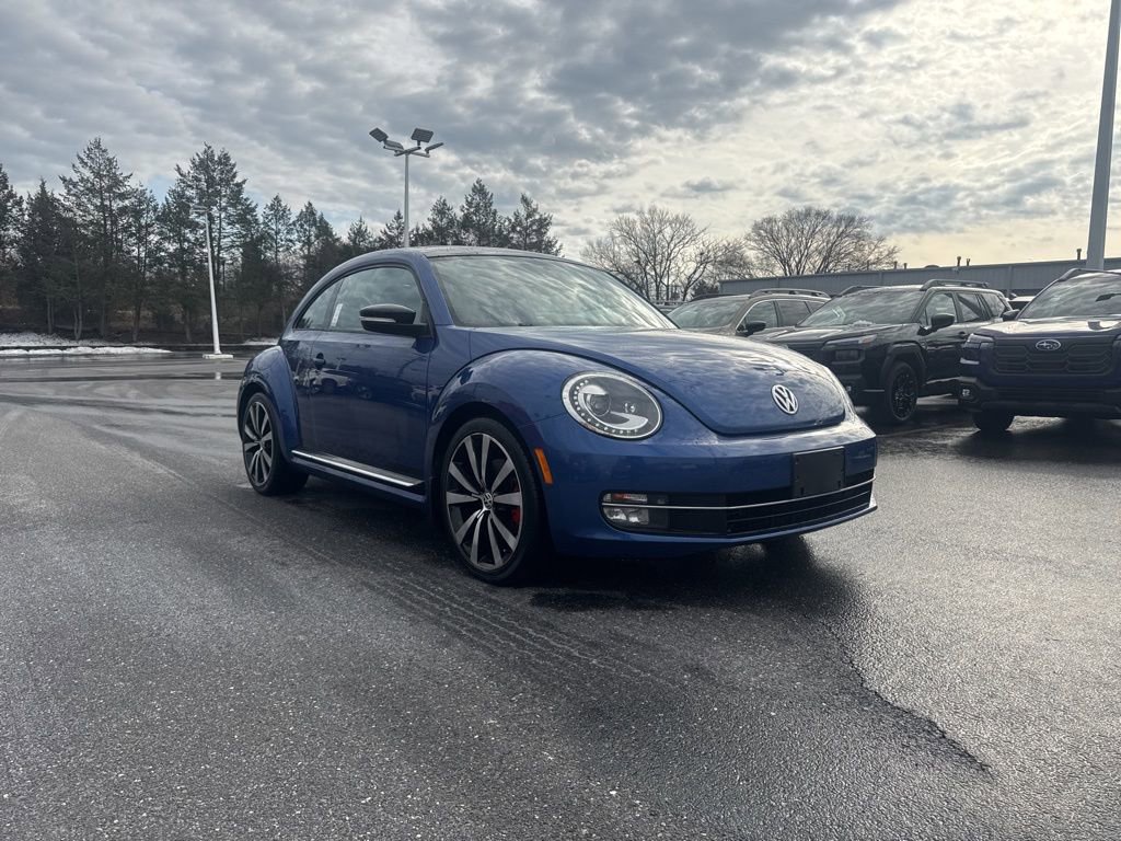Used 2012 Volkswagen Beetle 2.0T w/ Lamp & Wheel Pkg image 2