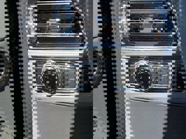 Used 2020 Lincoln Navigator Reserve w/ Luxury Package image 30