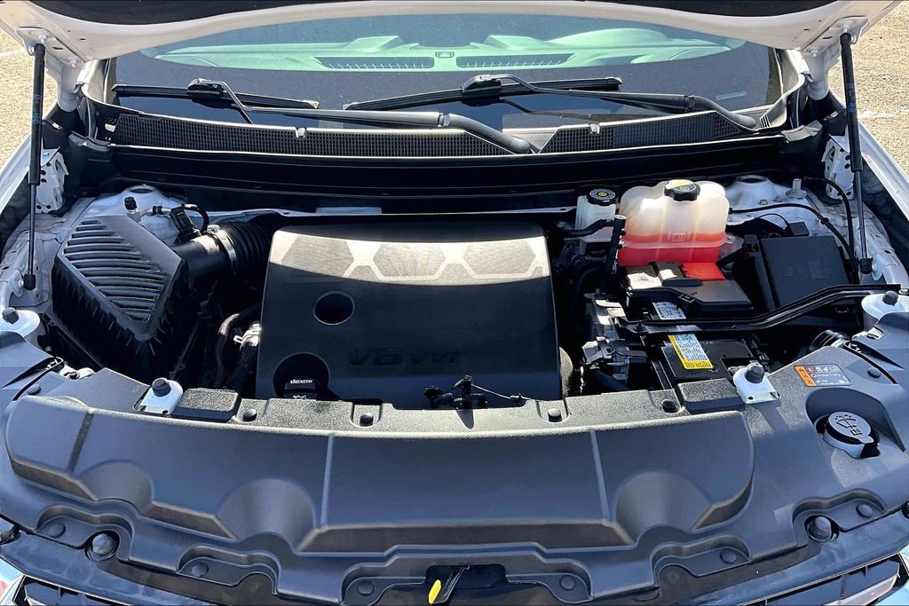 Used 2023 Chevrolet Traverse High Country image 10