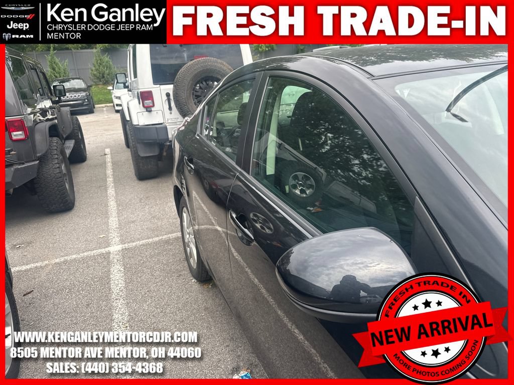 Used 2012 MAZDA MAZDA3 i Touring FWD image 12