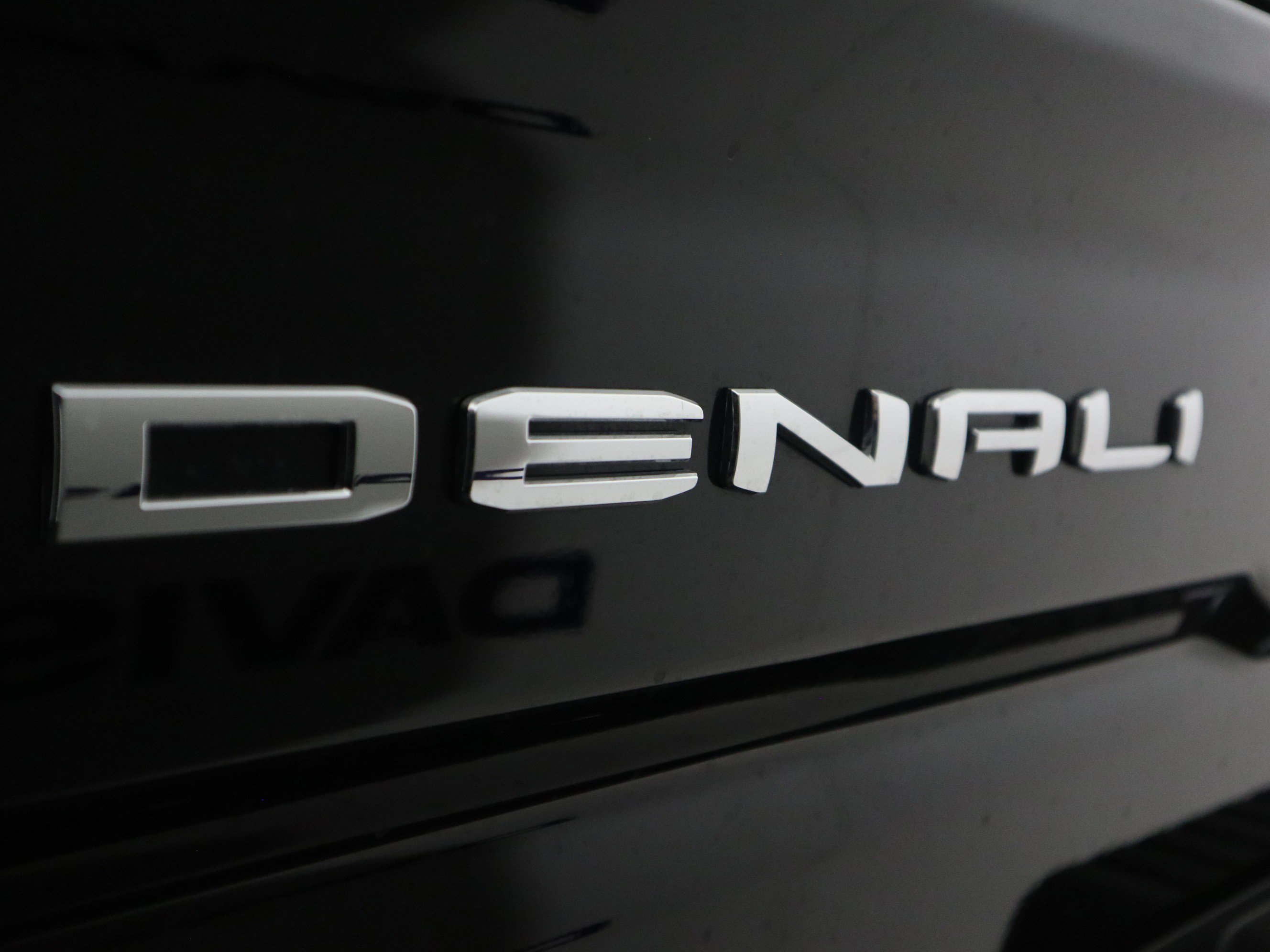 Used 2025 GMC Sierra 2500 Denali Ultimate image 38