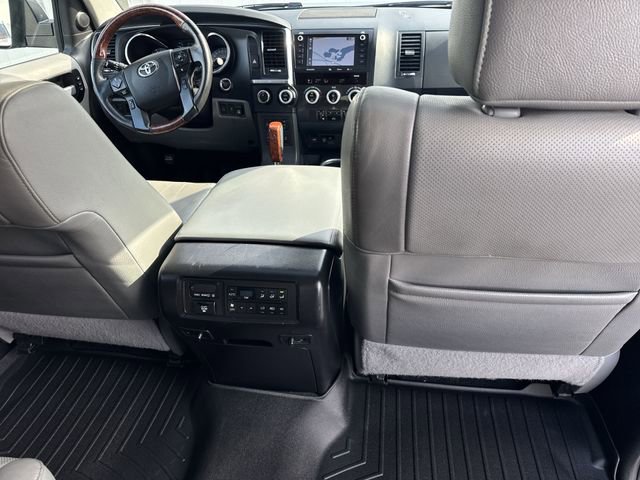 Used 2020 Toyota Sequoia Platinum image 32