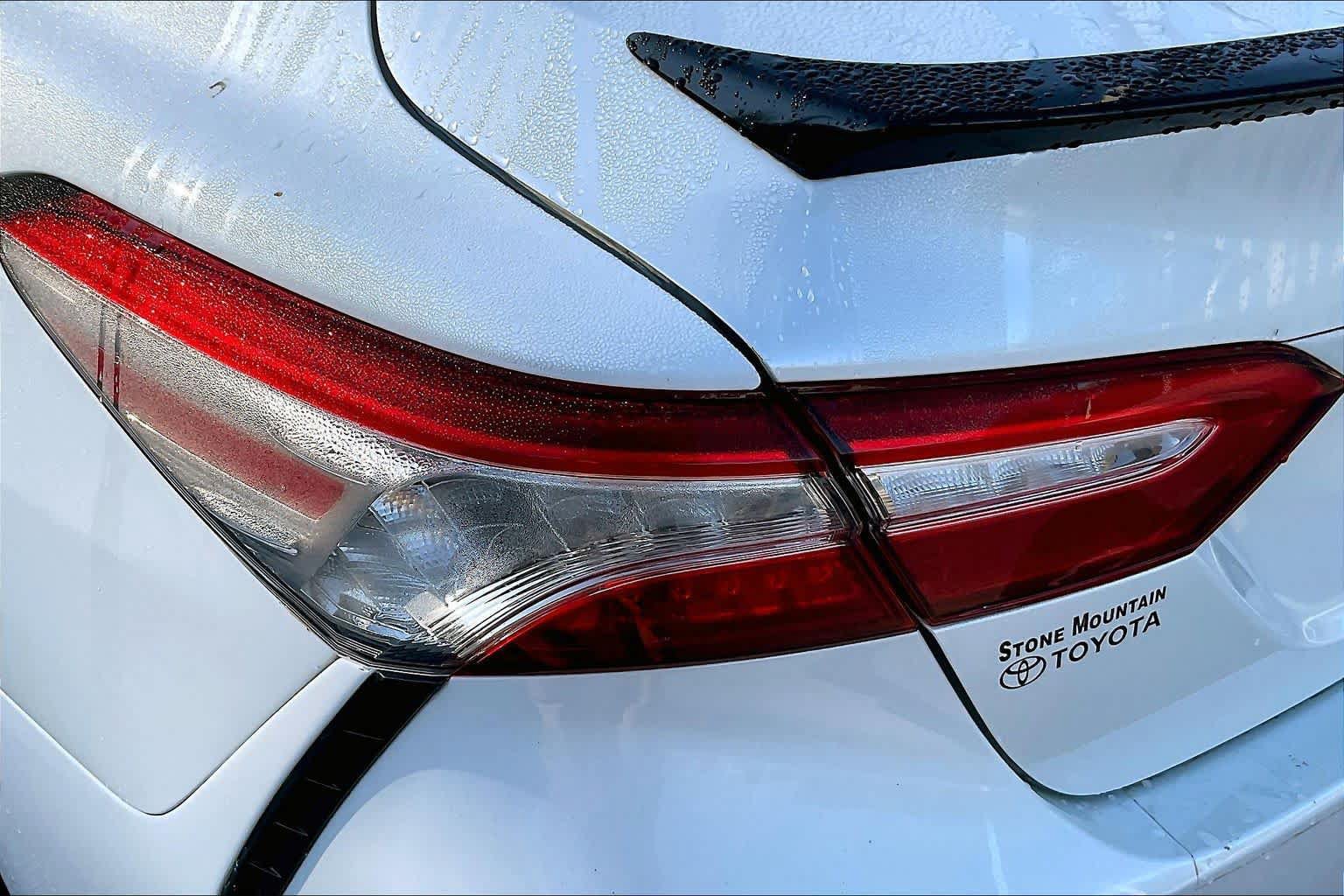 Used 2020 Toyota Camry XSE FWD image 29
