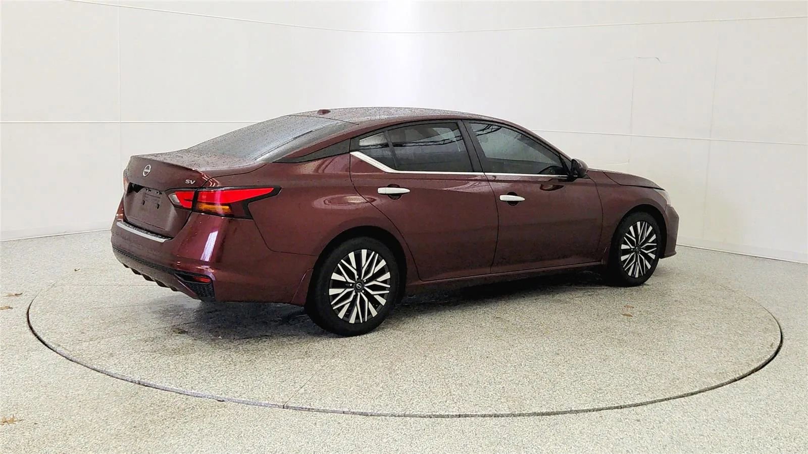 Used 2023 Nissan Altima 2.5 SV image 7