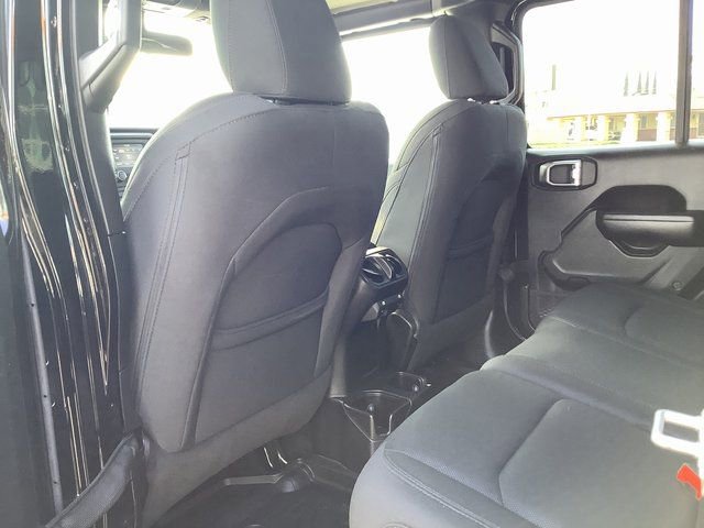 Used 2018 Jeep Wrangler Unlimited Sport S image 22