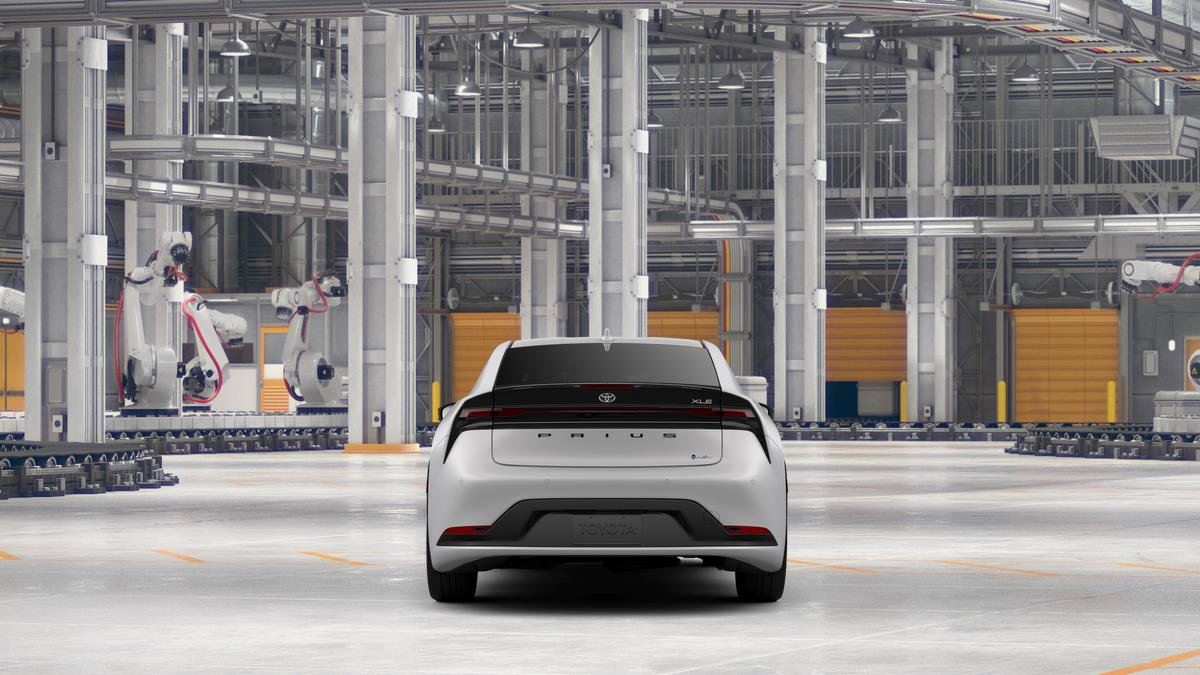 New 2026 Toyota Prius XLE FWD image 10
