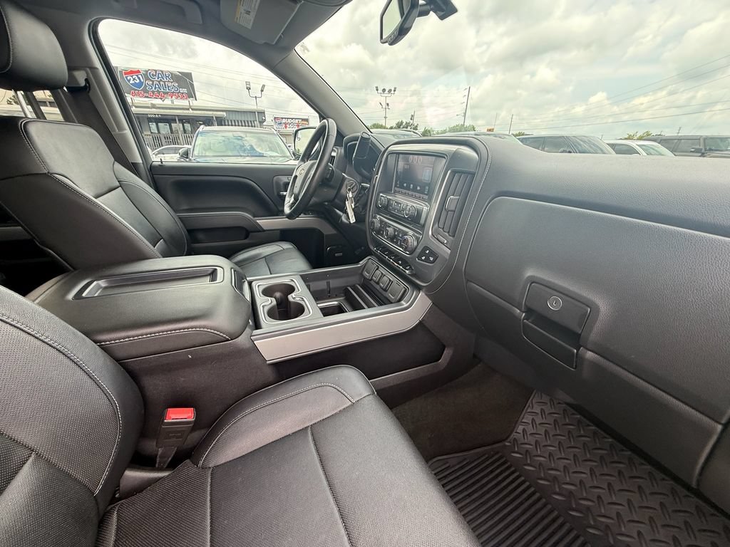 Used 2015 Chevrolet Silverado 1500 LTZ Z71 w/ LTZ Plus Package AWD/4WD image 24