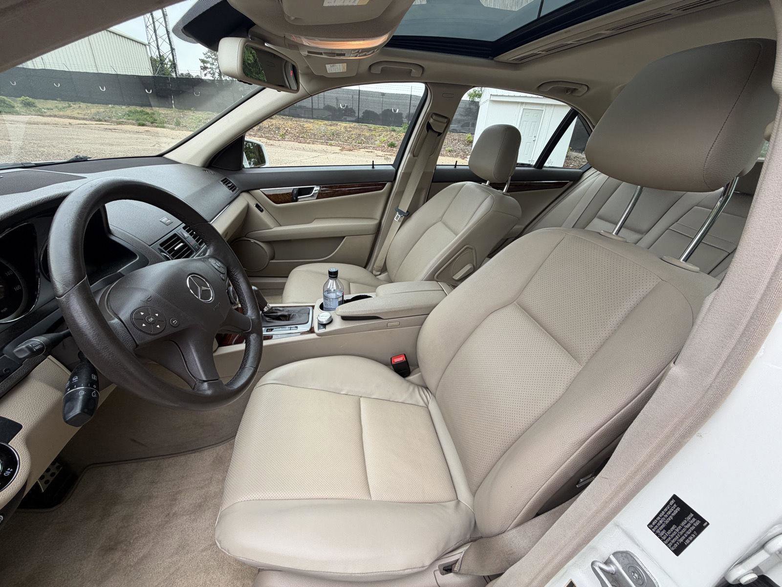 Used 2010 Mercedes-Benz C 300 4MATIC Sedan image 9