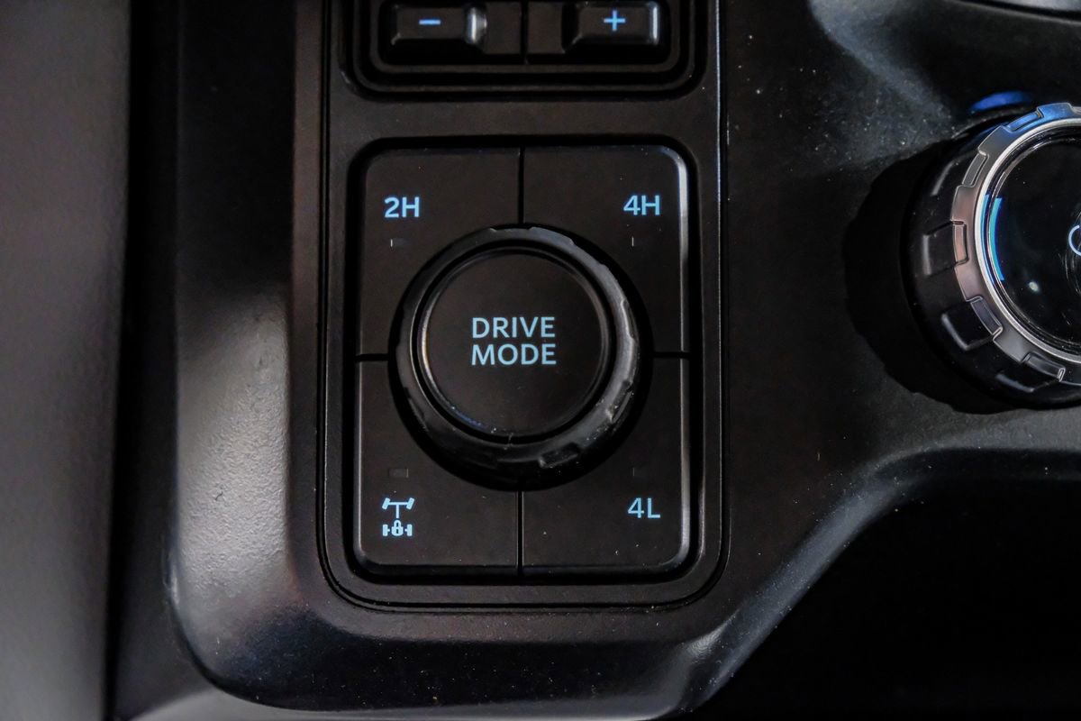 Used 2024 Ford F350 Limited w/ FX4 Off-Road Package image 26