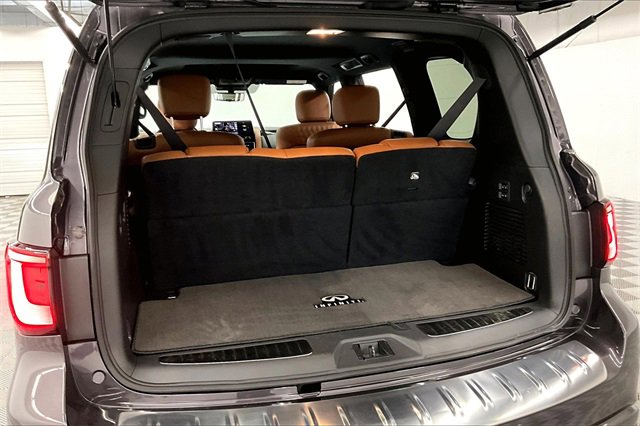 Used 2024 INFINITI QX80 Sensory w/ Cargo Package image 39