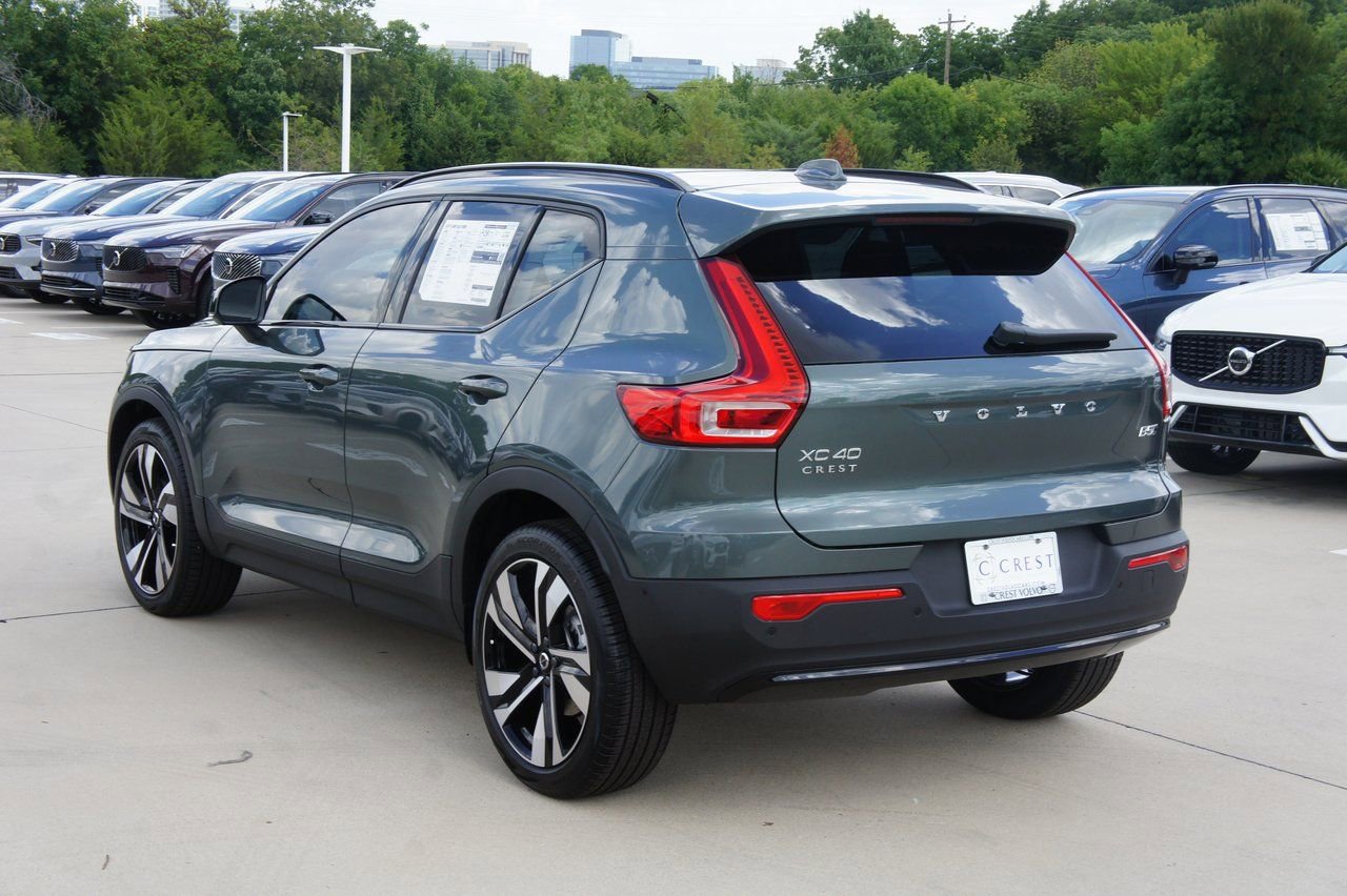 New 2026 Volvo XC40 B5 Plus w/ Protection Package Premier image 5