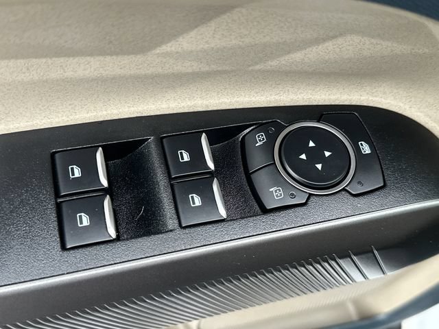 Used 2025 Ford Maverick Lariat AWD/4WD image 22
