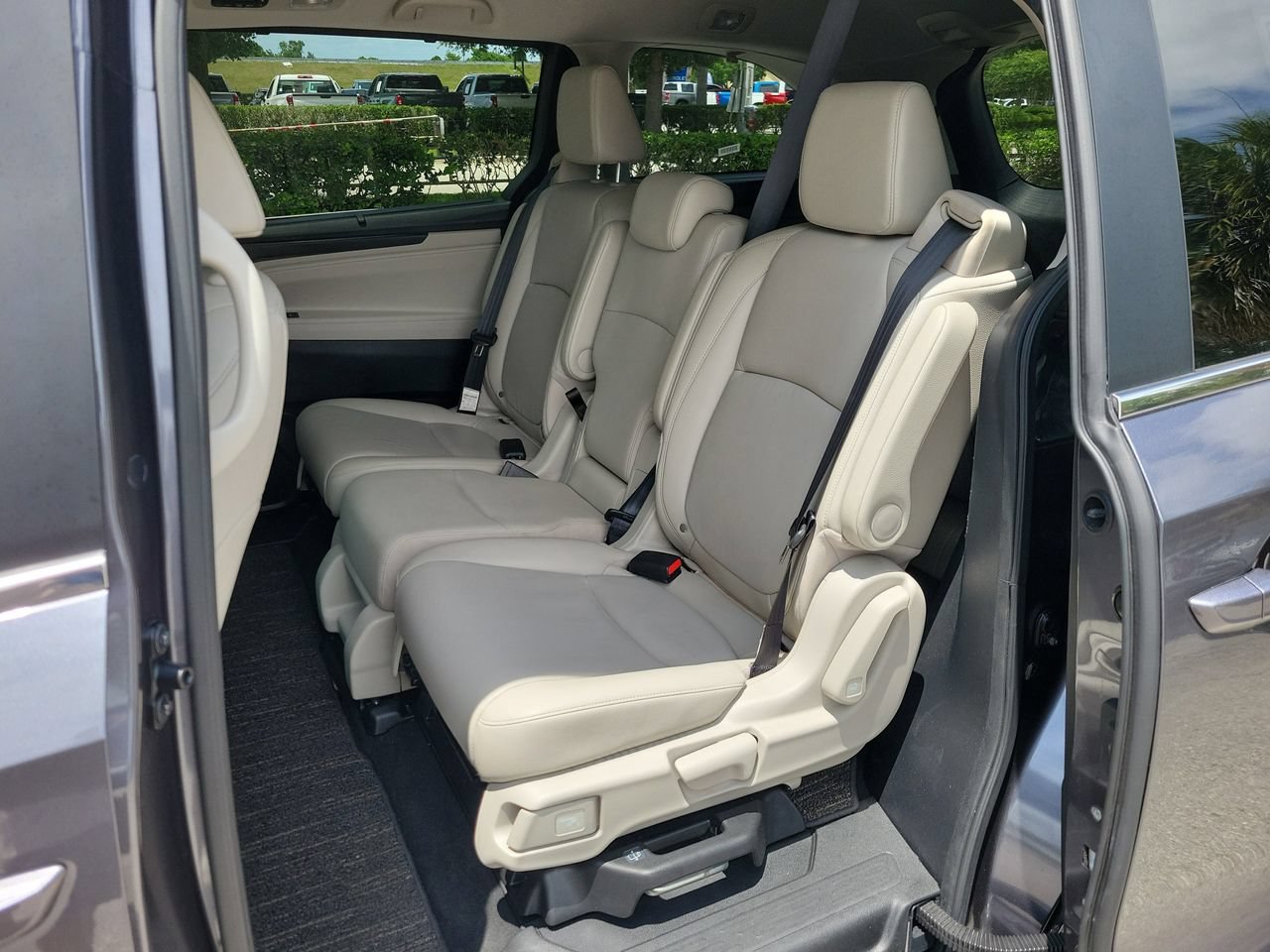Used 2025 Honda Odyssey EX-L image 9